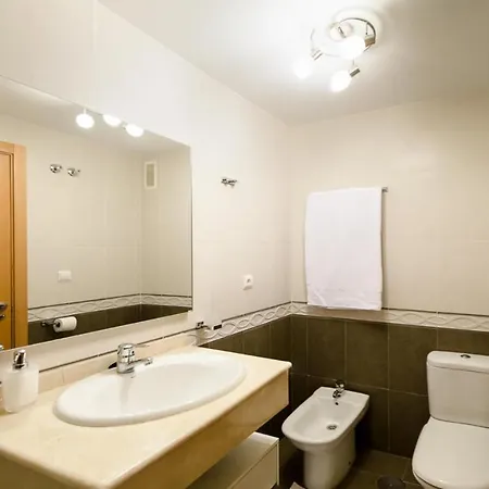 Jacuzzi Stunning 2-bed Ap Center Apartment *