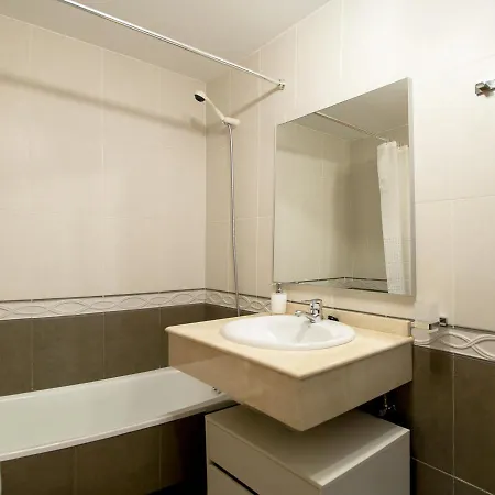 Апартаменты Jacuzzi Stunning 2-bed Ap Center Аликанте